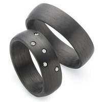 Carbon ringen met diamanten